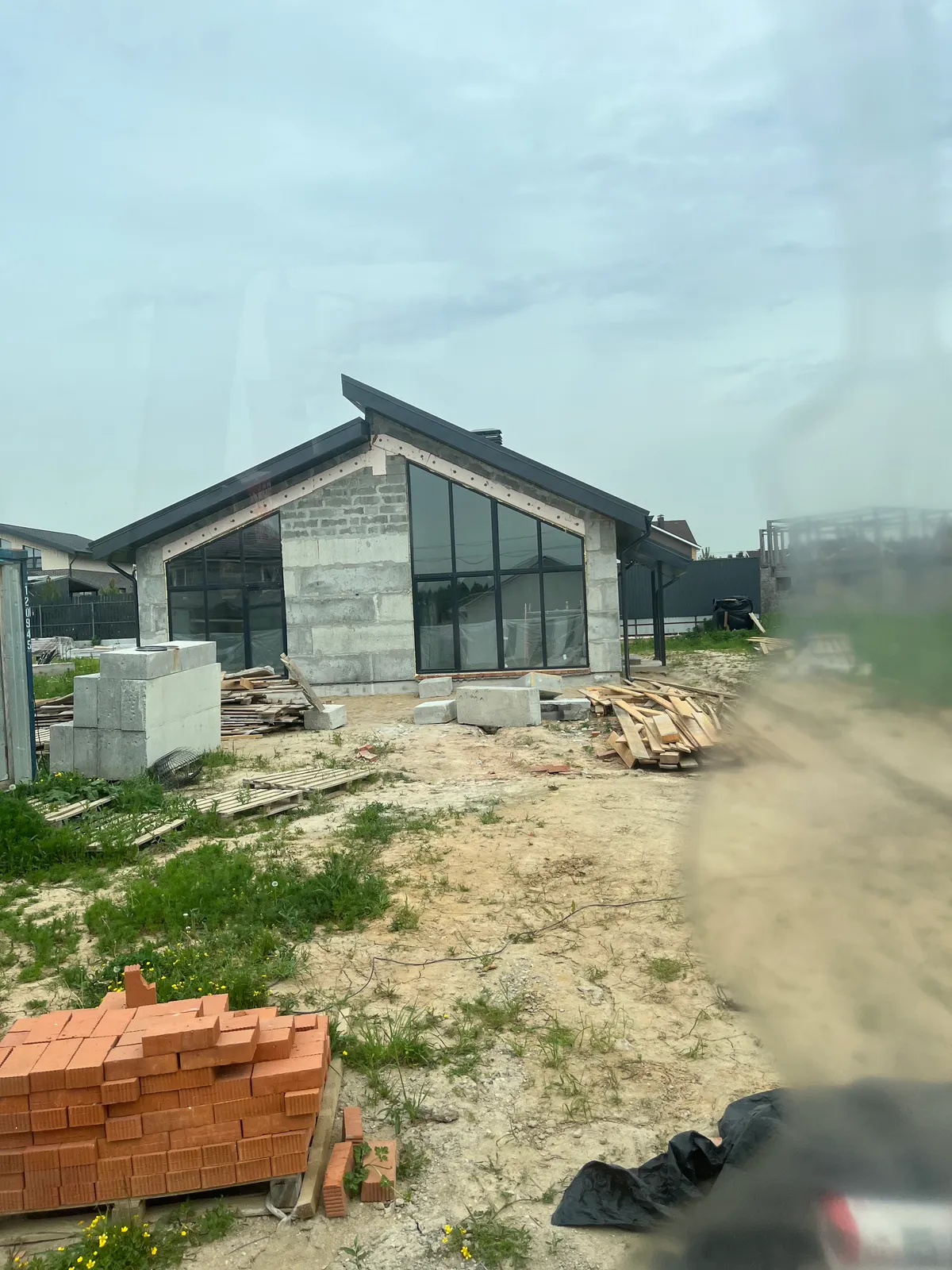 Տուն, 250 մ², հողամաս 1200 մ²